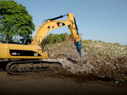 Suministro de materiales granulares para vía férrea tramo La Loma – Pto Drummond. FENOCO.