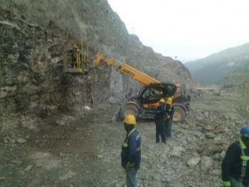 Alquiler de excavadoras y telehanders - CCC Ituango